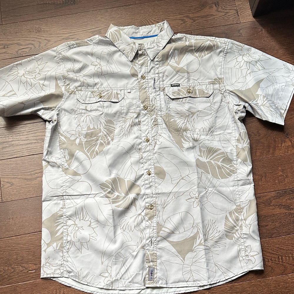 Patagonia Men's Floral Print Shirt - Beige and White